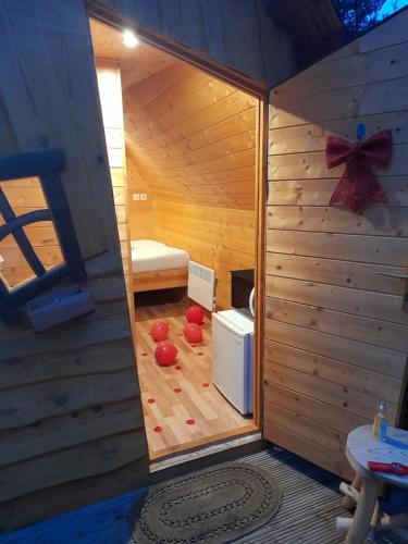 Фотографии кемпинга 
            Cabane enchantée