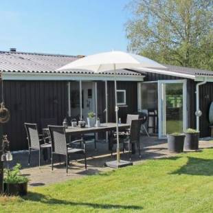 Фотографии гостевого дома 
            Holiday Home Lille Strandgaard II