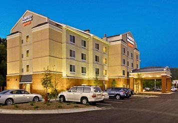Фотография гостиницы Fairfield Inn & Suites Cartersville