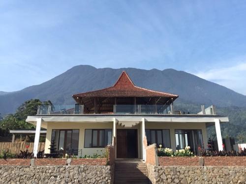 Фотография гостевого дома De Summit of Eaden Villa