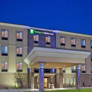 Фотографии гостиницы 
            Holiday Inn Express Hotel and Suites Lincoln Airport, an IHG Hotel