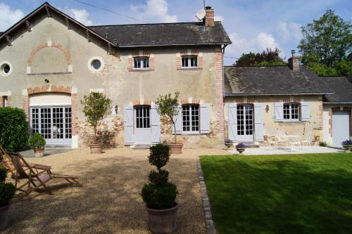 Фотография гостевого дома Au calme dans la campagne du Haut Anjou
