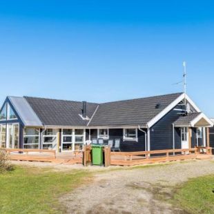 Фотография гостевого дома Holiday home Hvide Sande LXXIII