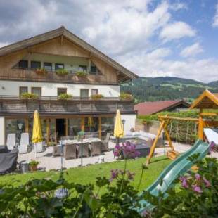 Фотографии гостиницы 
            Hotel Haus Tirol