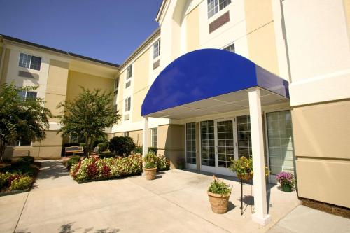 Фотографии гостиницы 
            Sonesta Simply Suites Atlanta Gwinnett Place