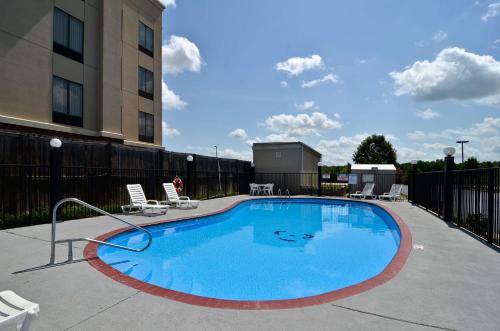 Фотография гостиницы Best Western Canton Inn