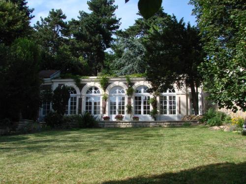 Фотографии гостевого дома 
            L'Orangerie White-Palacio