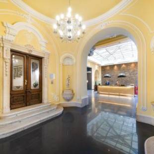 Фотографии гостиницы 
            Hotel Palazzo Zichy Budapest