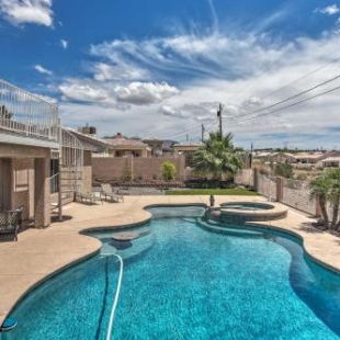 Фотография гостевого дома Home with Rooftop Balcony about 4 Miles to Lake Havasu!