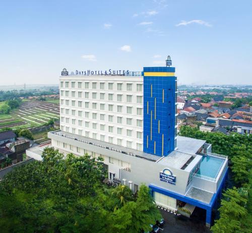 Фотография гостиницы Days Hotel & Suites by Wyndham Jakarta Airport