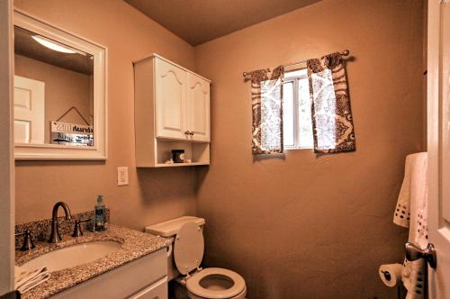 Фотография гостевого дома Escondido Home on 6-Acre Vineyard Estate with Views!