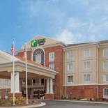 Фотография гостиницы Holiday Inn Express Hotel & Suites Greensboro - Airport Area, an IHG Hotel