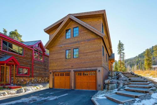 Фотография гостевого дома Frisco Street Home