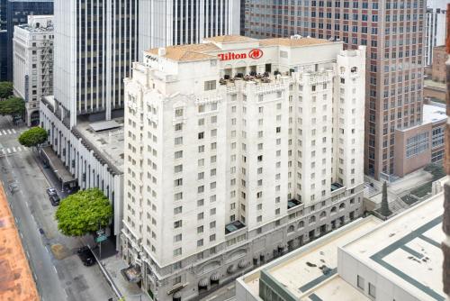 Фотография гостиницы Hilton Checkers Los Angeles