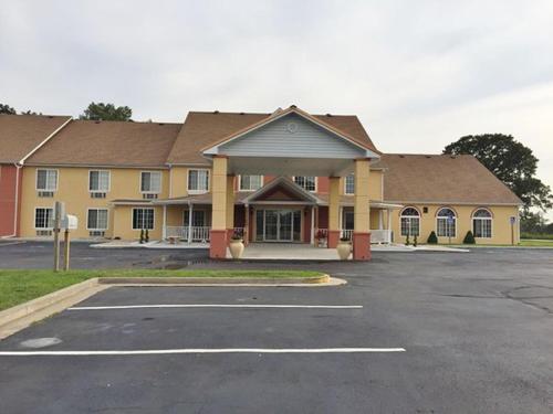 Фотография мотеля Super 8 by Wyndham Lake of the Ozarks