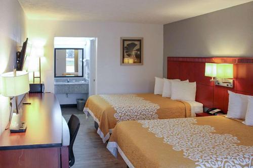 Фотография гостиницы Clarion Inn