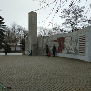 Фотография памятника Памятник героям-пионерам