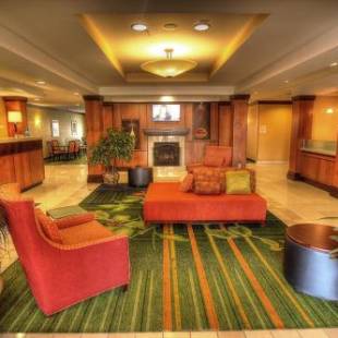 Фотографии гостиницы 
            Fairfield Inn & Suites Mount Vernon Rend Lake