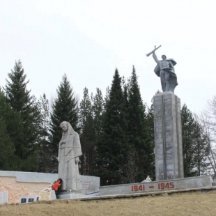 Фотография достопримечательности Мемориал Нижнетуринцам, погибшим в годы Великой Отечественной войне