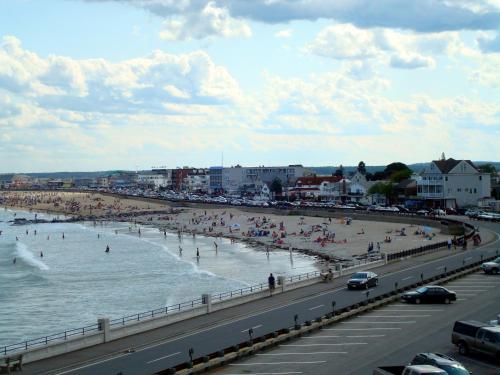 Фотография гостиницы Atlantic Breeze Suites