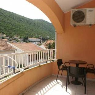 Фотографии гостевого дома 
            Apartments by the sea Trpanj, Peljesac - 3162