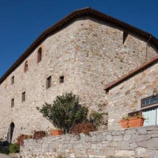 Фотографии базы отдыха 
            Rocca Di Castagnoli