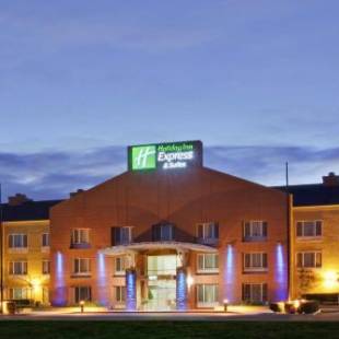 Фотографии гостиницы 
            Holiday Inn Express Elk Grove West I-5, an IHG Hotel