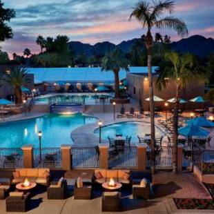 Фотографии гостиницы 
            Scottsdale Plaza Resort