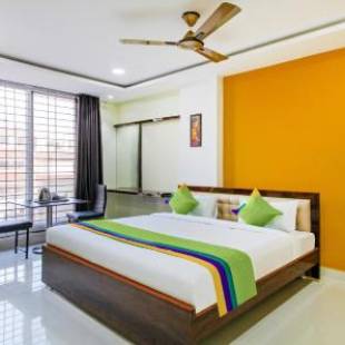 Фотографии гостиницы 
            Treebo Trend D'Comfort Inn Gachibowli & Kondapur