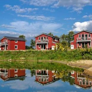 Фотография гостевого дома Holiday homes am See im Ferienpark Geesthof Hechthausen - DNS06018-FYA