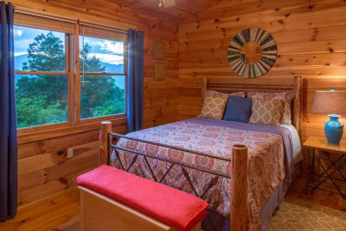 Фотография гостевого дома 4 Bed 4 Bath Vacation home in Sylva