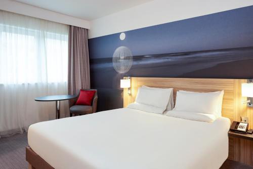 Фотография гостиницы Novotel London Stansted Airport