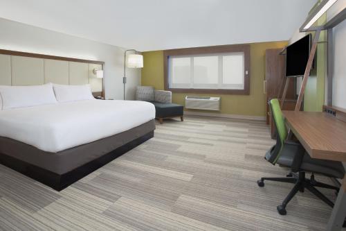 Фотография гостиницы Holiday Inn Express & Suites Tonawanda - Buffalo Area, an IHG Hotel