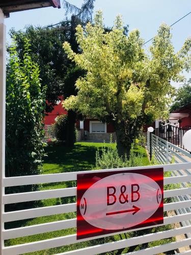 Фотография мини отеля B&B Red Village