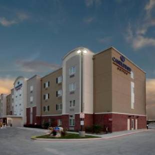 Фотографии гостиницы 
            Candlewood Suites San Antonio NW Near SeaWorld, an IHG Hotel