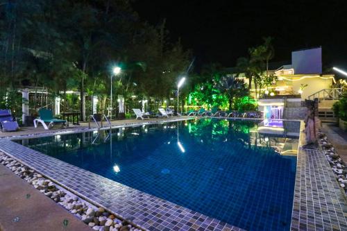 Фотография гостиницы Natural Beach Hotel Pattaya