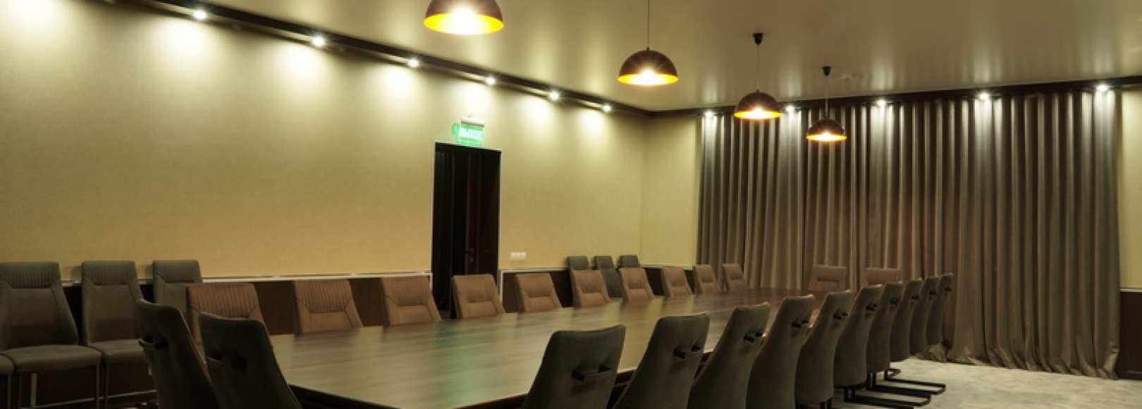 Фотография конференц-зала Медведь