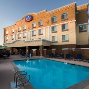 Фотографии гостиницы 
            Fairfield Inn & Suites Rancho Cordova