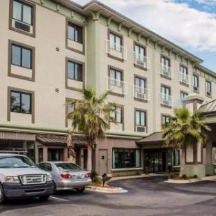 Фотографии гостиницы 
            Comfort Inn & Suites Fort Walton Beach