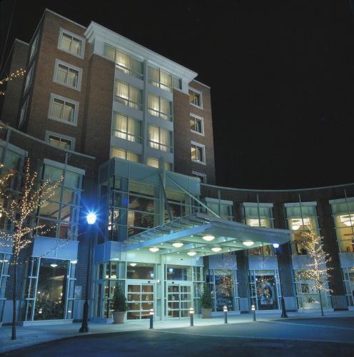 Фотография гостиницы The Inn at Penn, A Hilton Hotel