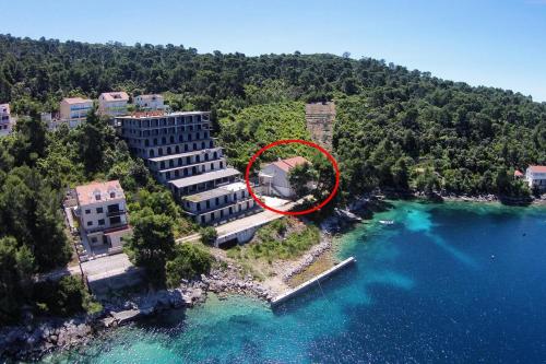 Фотография гостевого дома Apartments by the sea Brna, Korcula - 9159