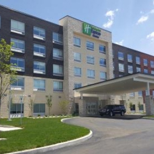 Фотография гостиницы Holiday Inn Express & Suites Toledo West, an IHG Hotel