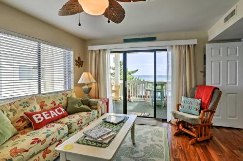 Фотографии гостевого дома 
            Ocean-View Condo with Deck, Steps to Carolina Beach!