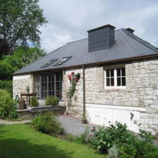 Фотографии гостевого дома 
            Stylish Cottage with Fireplace in Dinant Belgium