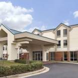 Фотография гостиницы Days Inn & Suites by Wyndham Ridgeland