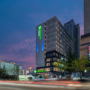 Фотография гостиницы Holiday Inn Express Linyi North New District, an IHG Hotel