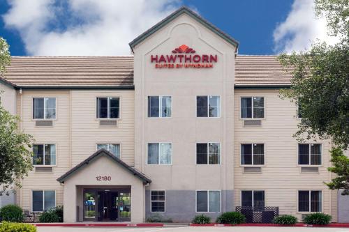Фотография гостиницы Hawthorn Suites by Wyndham Rancho Cordova/Folsom