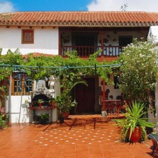 Фотография гостевого дома Holiday Home Casa Guiniguada Santa Brígida - LPA02031-FYB