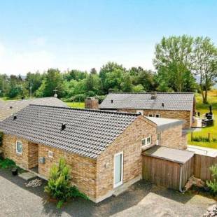 Фотографии гостевого дома
Four-Bedroom Holiday home in Sydals 10