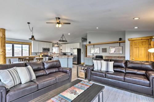 Фотография гостевого дома Palisade Cottage on Orchard - Hike, Bike and More!